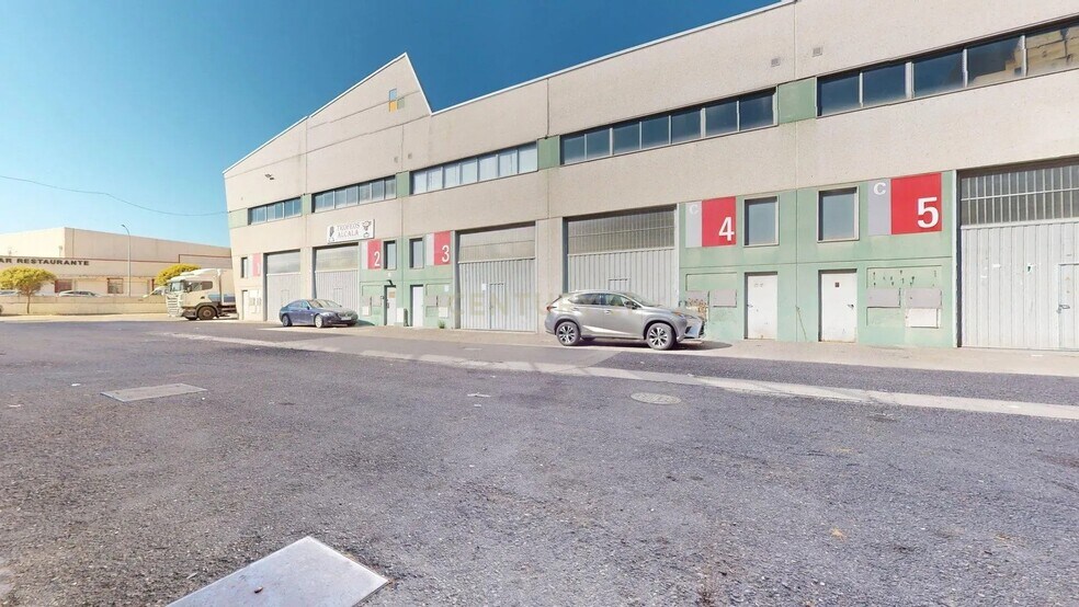 Industrial in Alcalá de Henares, Madrid for sale - Building Photo - Image 1 of 1