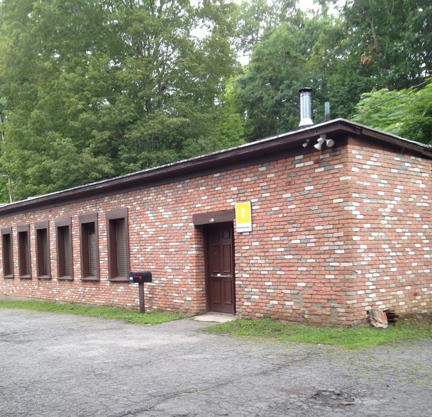 Light Industrial in Brewster, NY for sale - Primary Photo - Image 1 of 1