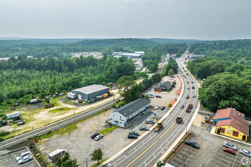 697 Main St, Holden, MA to rent - Aerial - Image 3 of 3