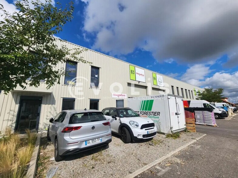 55 Rue Emile Zola, Décines-Charpieu to rent - Building Photo - Image 2 of 22