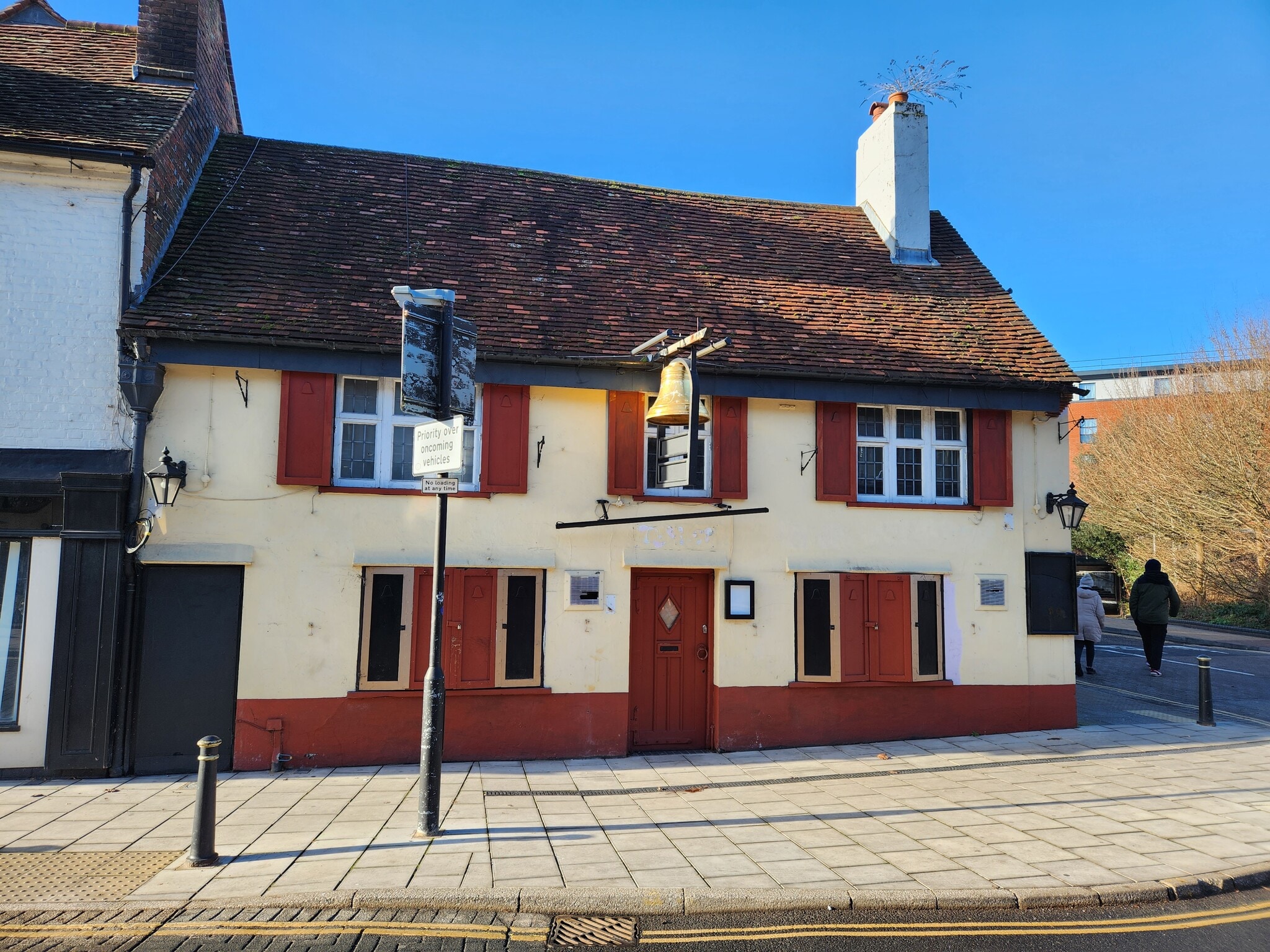 41 Frogmoor, High Wycombe to rent Building Photo- Image 1 of 4