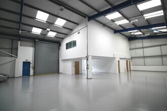 Brookhampton Ln, Kineton to rent Building Photo- Image 2 of 10