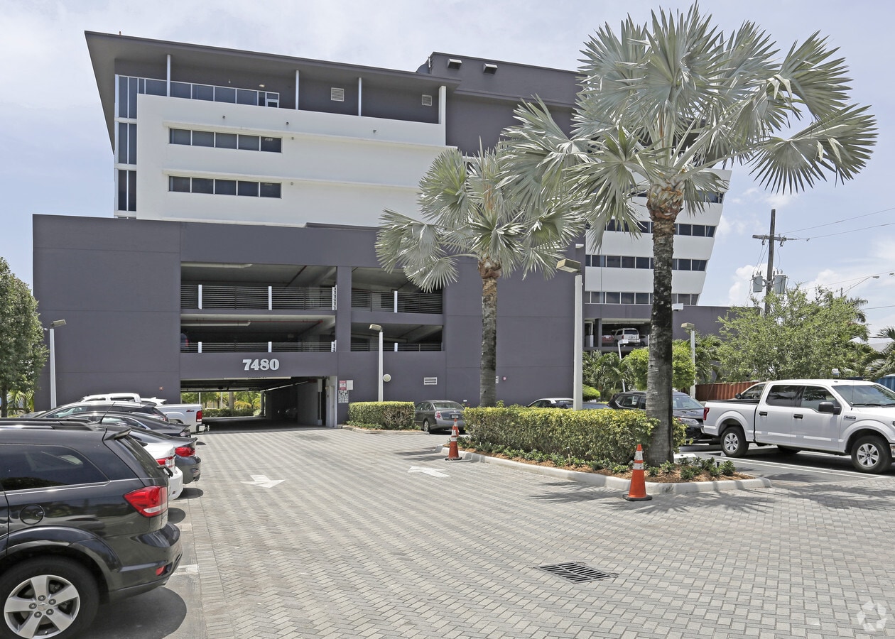 7480 Bird Rd, Miami 33155 Bird Road Professional Office Center