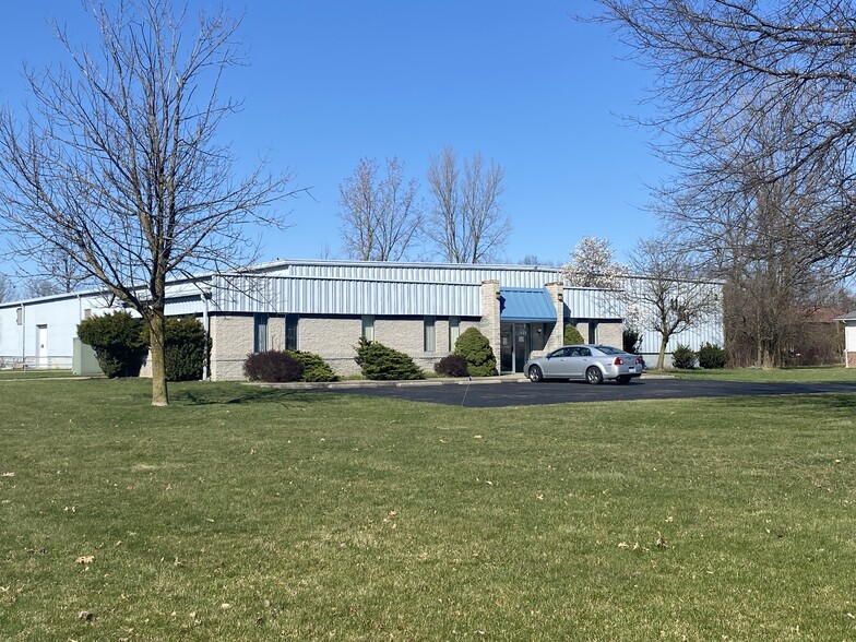 1000 Commerce Dr, Grafton, OH for sale - Building Photo - Image 1 of 1