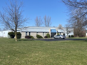 1000 Commerce Dr, Grafton, OH for sale Building Photo- Image 1 of 1