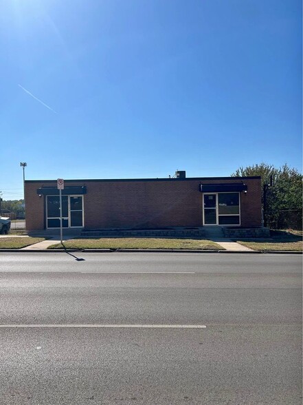 3120-3122 E Lancaster Ave, Fort Worth, TX for sale - Building Photo - Image 1 of 15