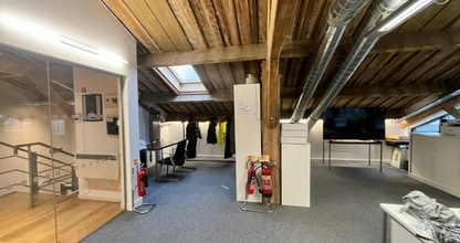 1-4 Western Gtwy, London to rent Interior Photo- Image 2 of 5