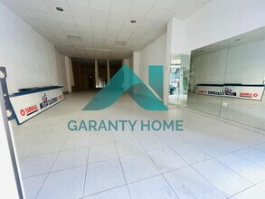 Retail in Cáceres, Cáceres to rent Interior Photo- Image 2 of 6