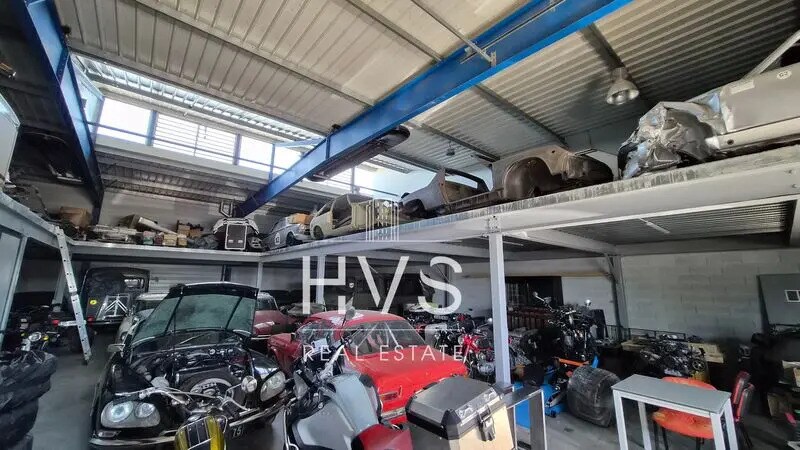 Office in Venelles to rent - Interior Photo - Image 2 of 13