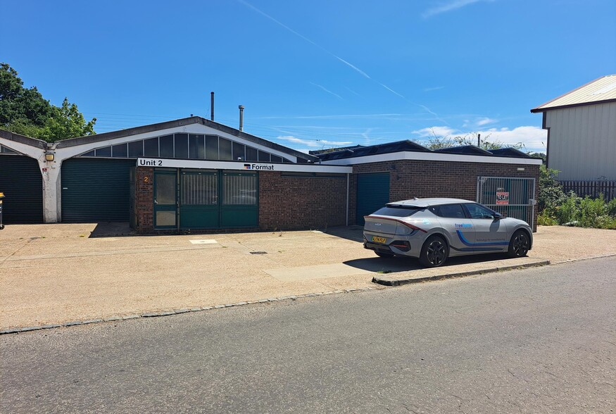 Darlington Close, Sandy for sale - Building Photo - Image 1 of 1