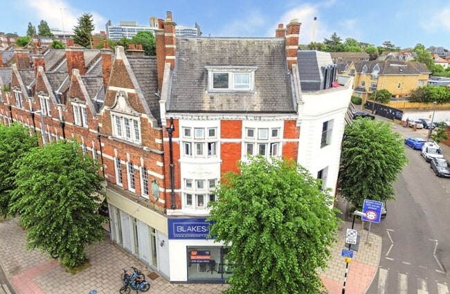 More details for 2 Kingston Hl, Kingston Upon Thames - Retail to Rent