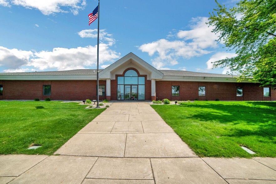 U.S. Attorney and Bankruptcy Courthouse portfolio of 3 properties for sale on LoopNet.co.uk - Building Photo - Image 1 of 3