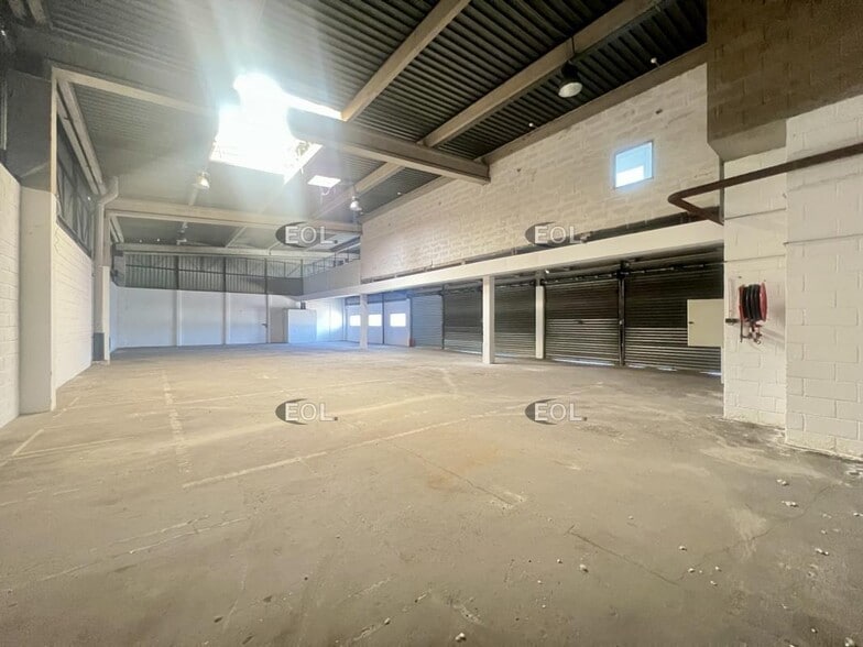 Industrial in Aulnay-sous-Bois to rent - Interior Photo - Image 2 of 12