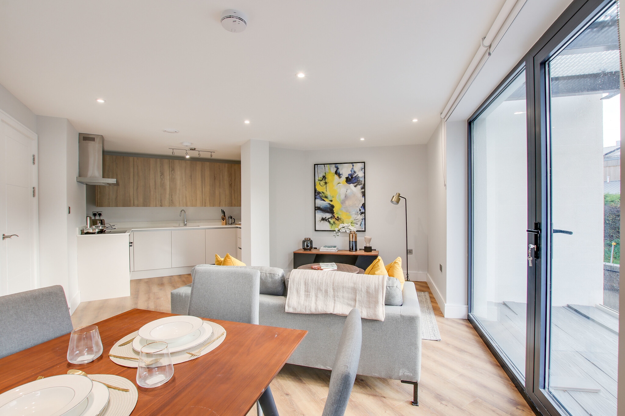 Pegs Ln, Hertford to rent Building Photo- Image 1 of 6