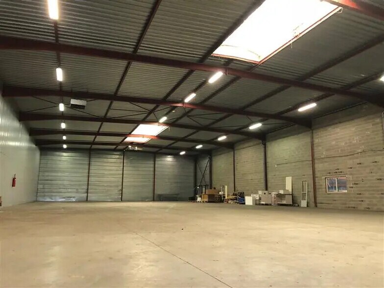 Light Industrial in Geispolsheim to rent - Building Photo - Image 3 of 4