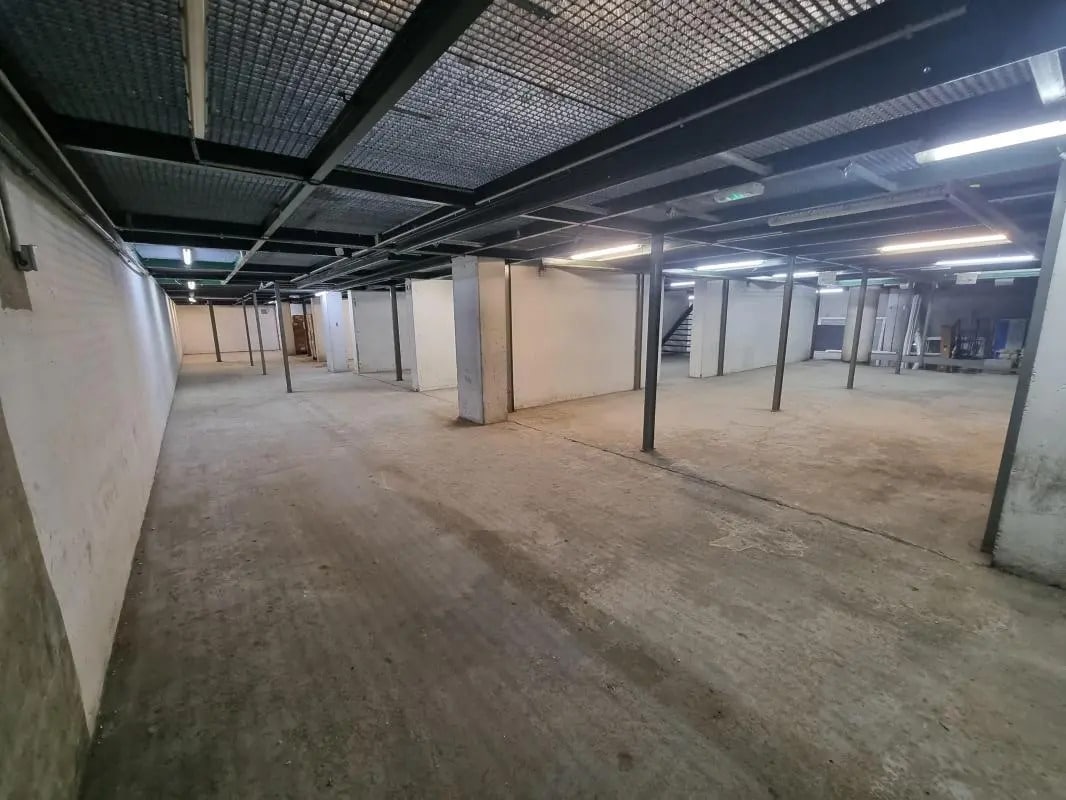 7 Rue De La Noue, Bagnolet to rent Interior Photo- Image 1 of 9