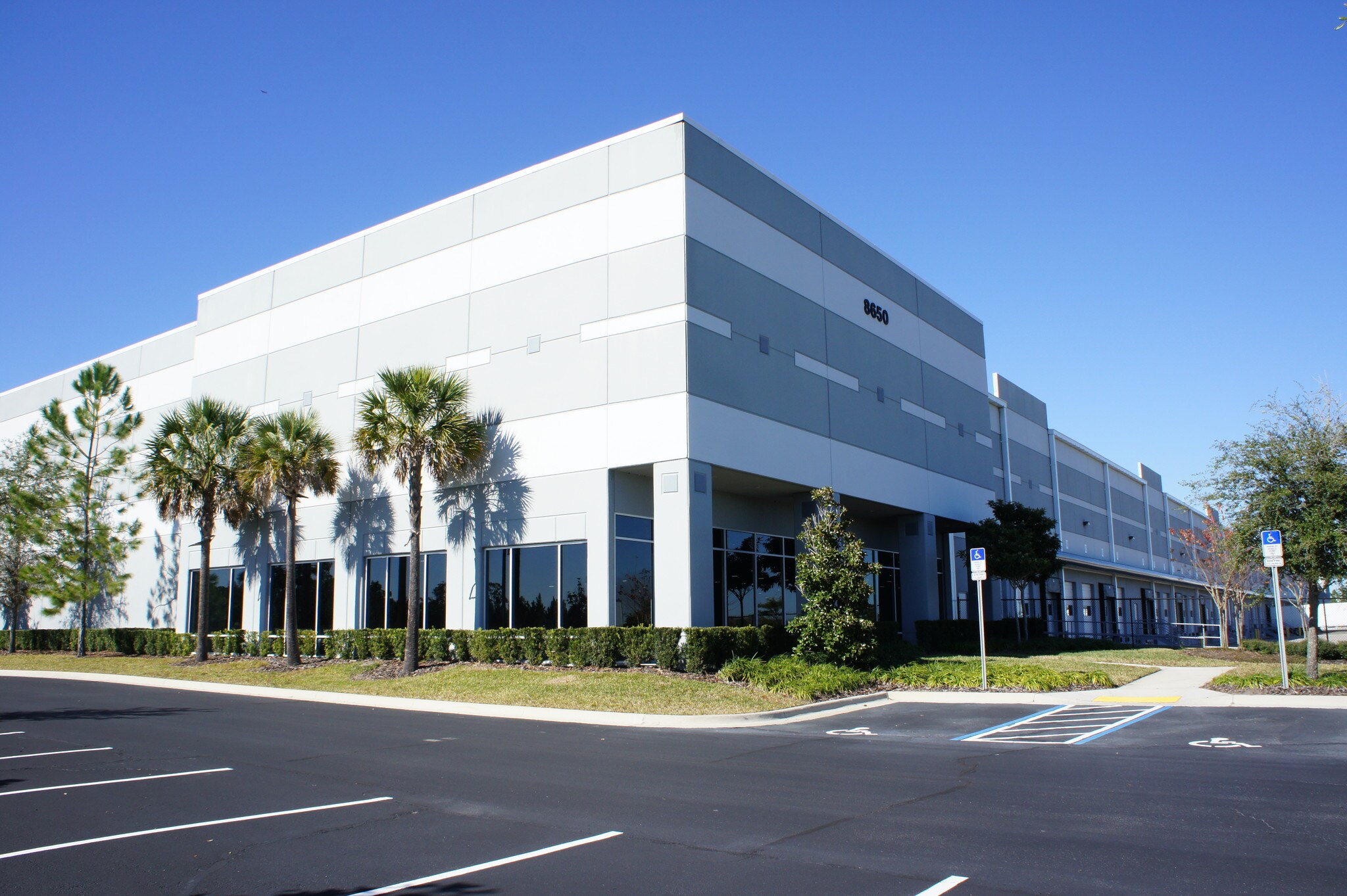 8650 Transport Dr, Orlando, FL for sale Primary Photo- Image 1 of 1