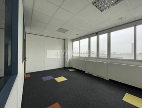 Office in Lyon to rent Interior Photo- Image 2 of 11