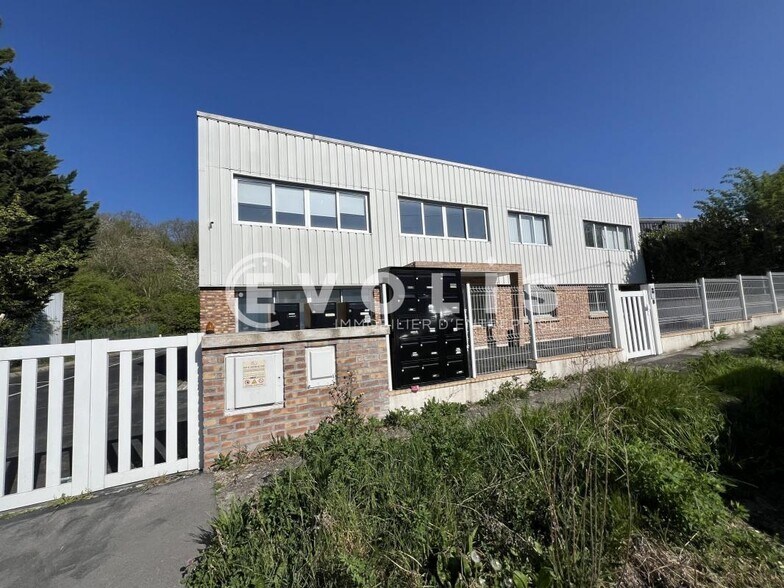 Office in Neuilly-sur-Marne to rent - Building Photo - Image 1 of 8