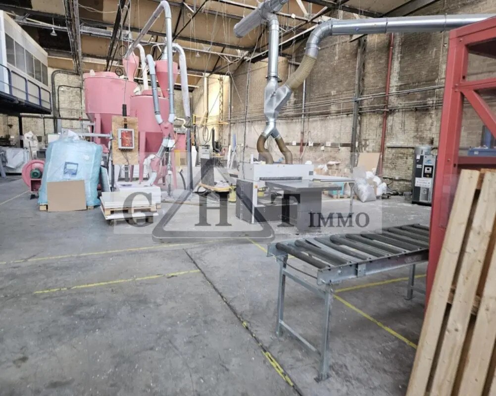 Office in Aubervilliers to rent Building Photo- Image 1 of 8