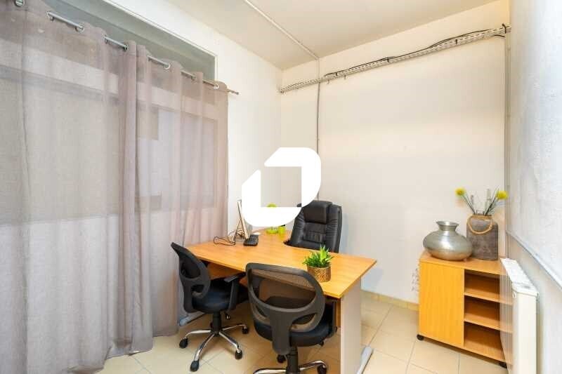 Office in Clamart to rent - Interior Photo - Image 3 of 8