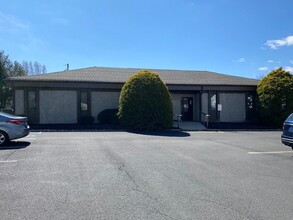 675 Line Rd, Aberdeen, NJ for rent Building Photo- Image 1 of 6