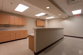 1521 E Tangerine Rd, Oro Valley, AZ to rent Interior Photo- Image 2 of 9