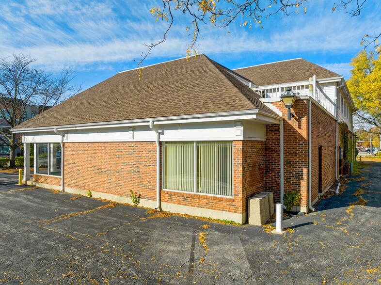 328-350 Ridge Rd, Wilmette, IL for sale - Building Photo - Image 2 of 25