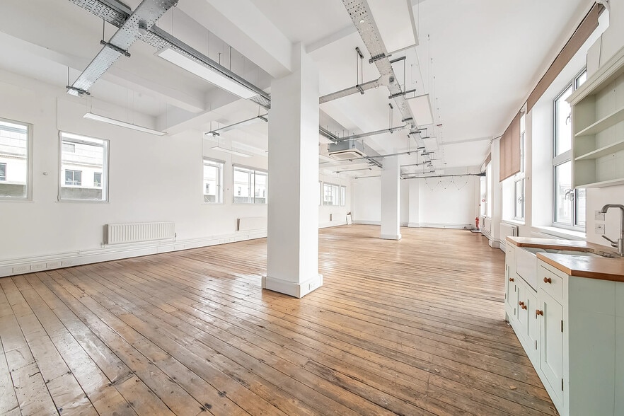 143-147 Regent St, London to rent - Building Photo - Image 2 of 12
