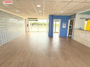 Retail in Calafell, Tarragona to rent Interior Photo- Image 1 of 15