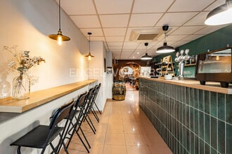 Retail in Barcelona, Barcelona to rent Interior Photo- Image 2 of 23