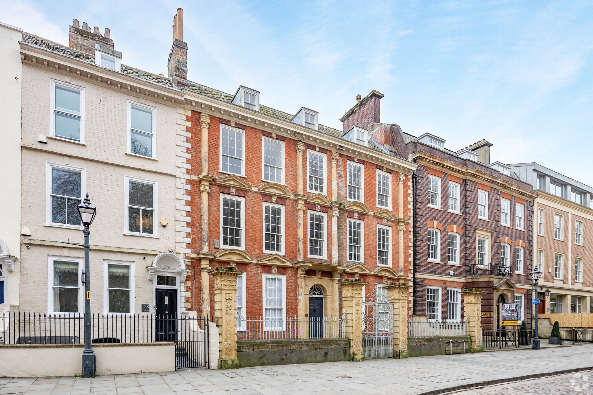 29 Queen Sq, Bristol for sale Primary Photo- Image 1 of 1