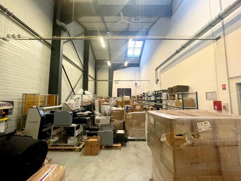 Industrial in Cormeilles-en-Parisis for sale - Building Photo - Image 3 of 12