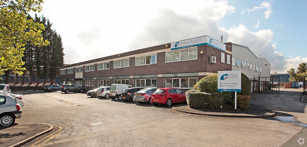 Southmoor Rd, Manchester for sale - Primary Photo - Image 1 of 3