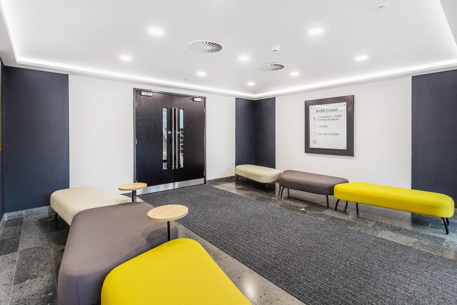 Mill Ln, Godalming to rent Interior Photo- Image 1 of 3