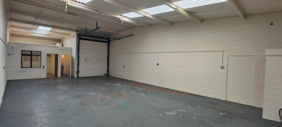 1 Enterprise Way, London to rent - Building Photo - Image 3 of 5