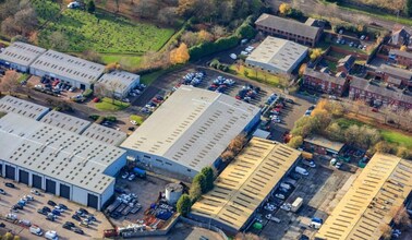 14 Kansas Ave, Salford to rent Building Photo- Image 2 of 5