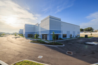 1981 Ernie Caldwell Blvd, Davenport, FL for rent Building Photo- Image 1 of 7