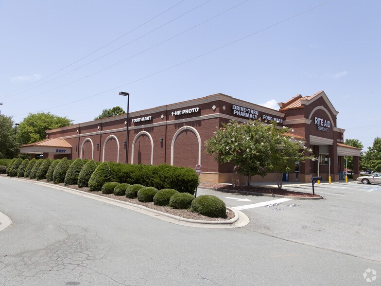 841 S Main St, Graham 27253 UK