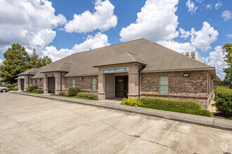 3888 S Sherwood Forest Blvd, Baton Rouge, LA for sale Primary Photo- Image 1 of 1