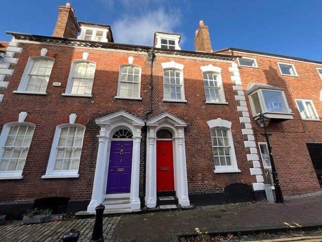 More details for 12 Market St, Poole - Office to Rent