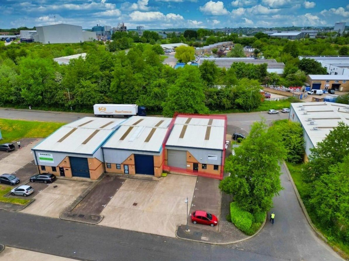 Helions Bumpstead Rd, Haverhill to rent Building Photo- Image 1 of 1