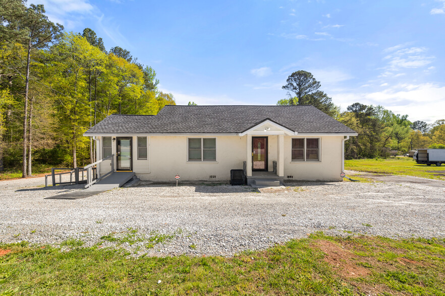 4297 N Henry Blvd, Stockbridge, GA for sale - Primary Photo - Image 1 of 32