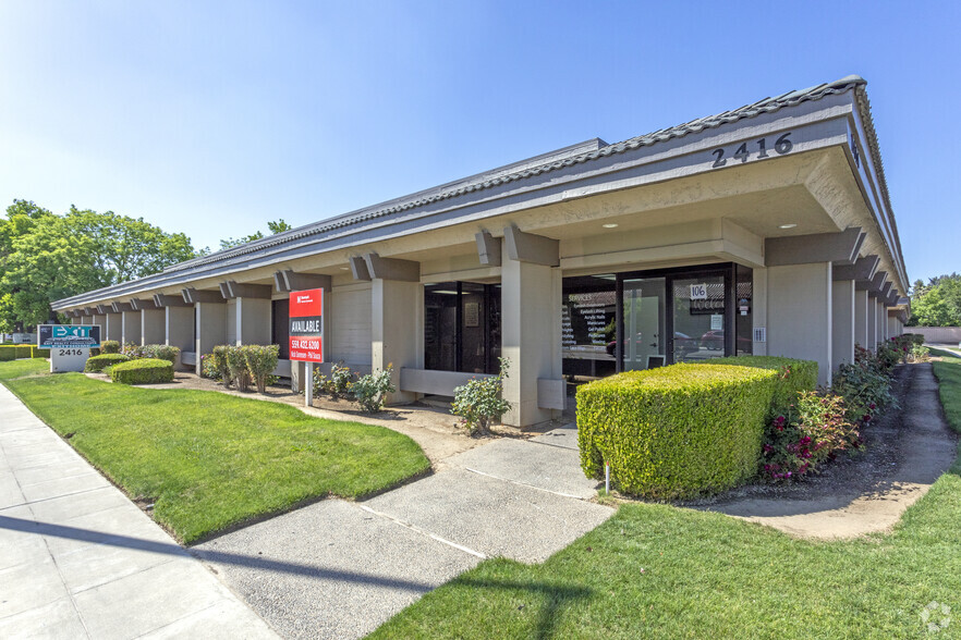 2416 W Shaw Ave, Fresno, CA for sale - Primary Photo - Image 1 of 1