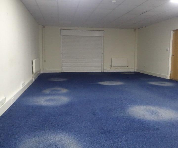 73 Francis Rd, Birmingham to rent Interior Photo- Image 1 of 3