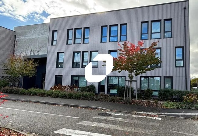 Location Bureaux 129 m²