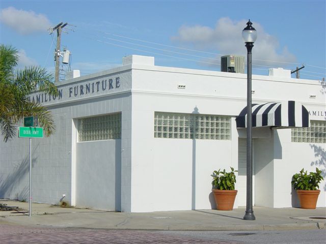 901-905 N Dixie Hwy, West Palm Beach, FL for rent - Building Photo - Image 1 of 3