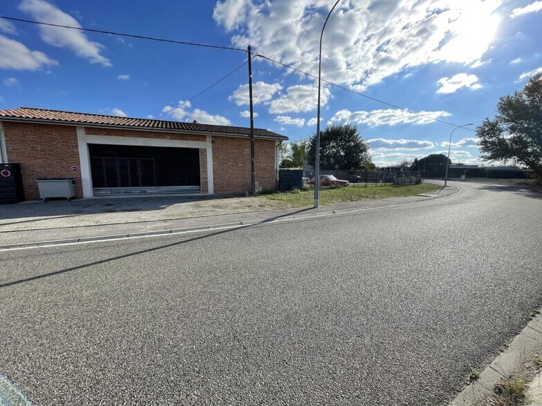 Light Industrial in Montauban for sale - Building Photo - Image 2 of 6