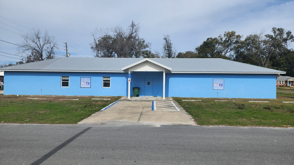 125 NE 2nd Ave, Trenton, FL for sale - Primary Photo - Image 1 of 1