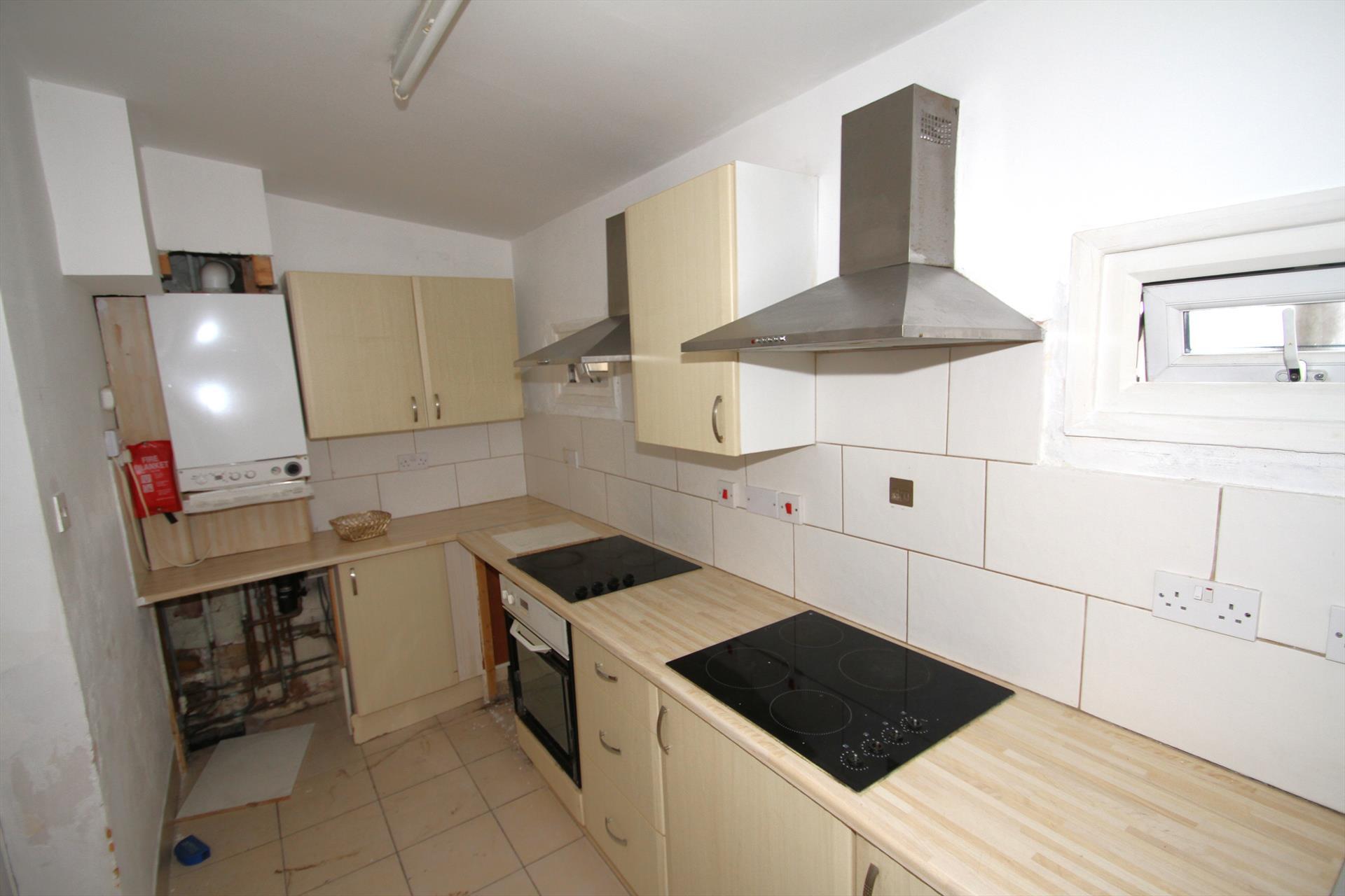 582-584 Green Lanes, London to rent Interior Photo- Image 1 of 5